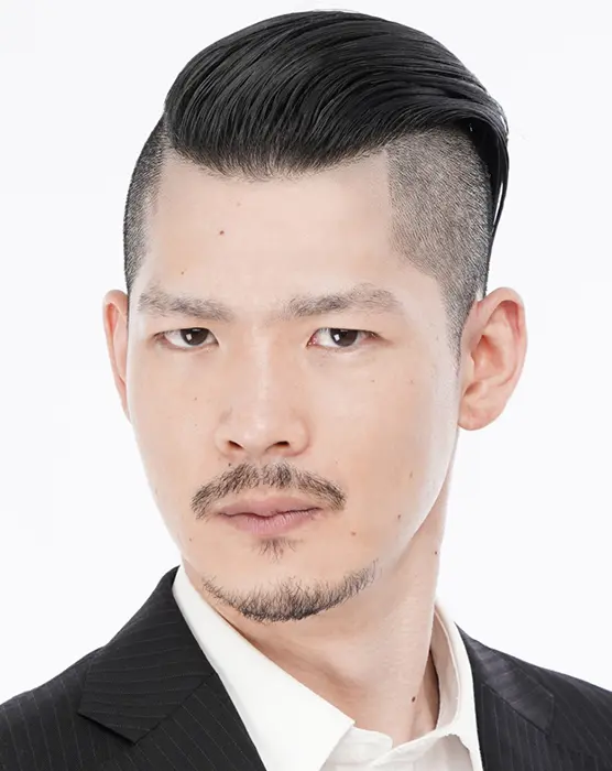 紺崎 真紀
