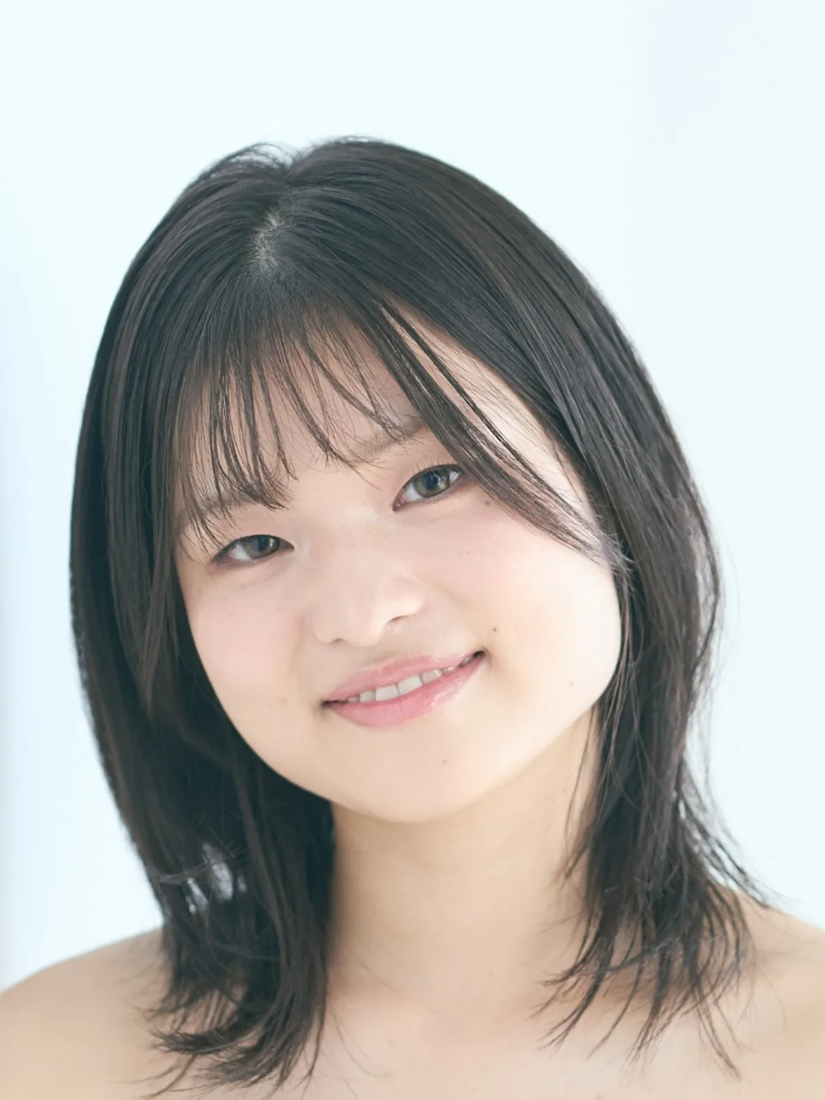 浦田莉花=ユヅキ (高校2年生 自然科学部員) 
