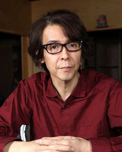 横内謙介